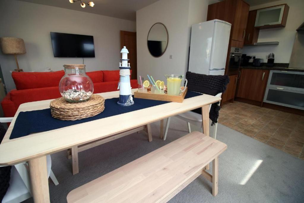 Observatory 2 Bedroom Apartment Overlooking Beach Swansea Exterior photo
