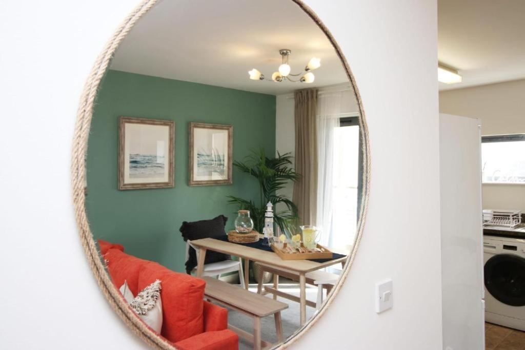 Observatory 2 Bedroom Apartment Overlooking Beach Swansea Exterior photo
