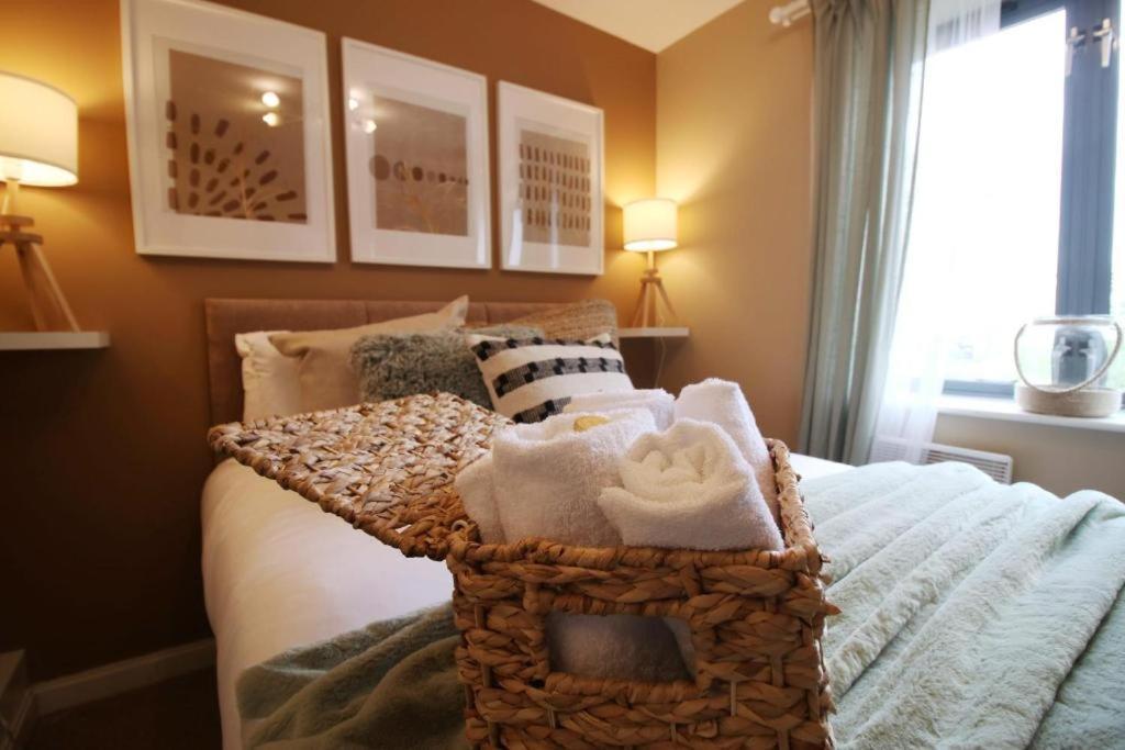 Observatory 2 Bedroom Apartment Overlooking Beach Swansea Exterior photo